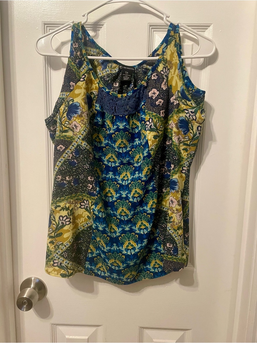 new directions Blue and Green Floral Print Tank with Crochet Trim